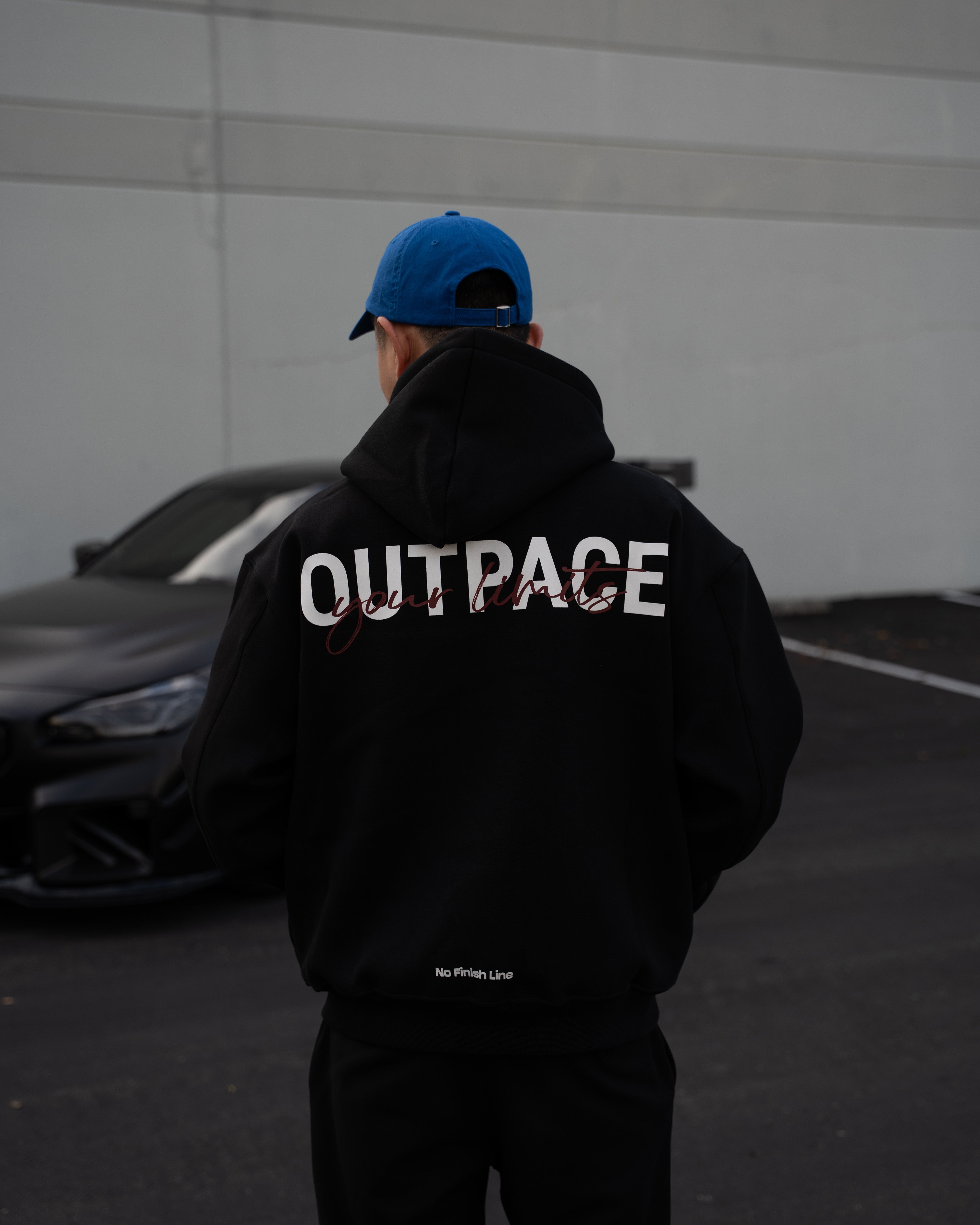 BLACK CLASSIC HOODIE